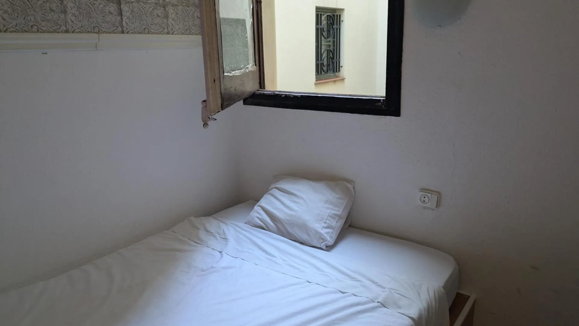 Pension Casa De Barca Barcelona Guest house