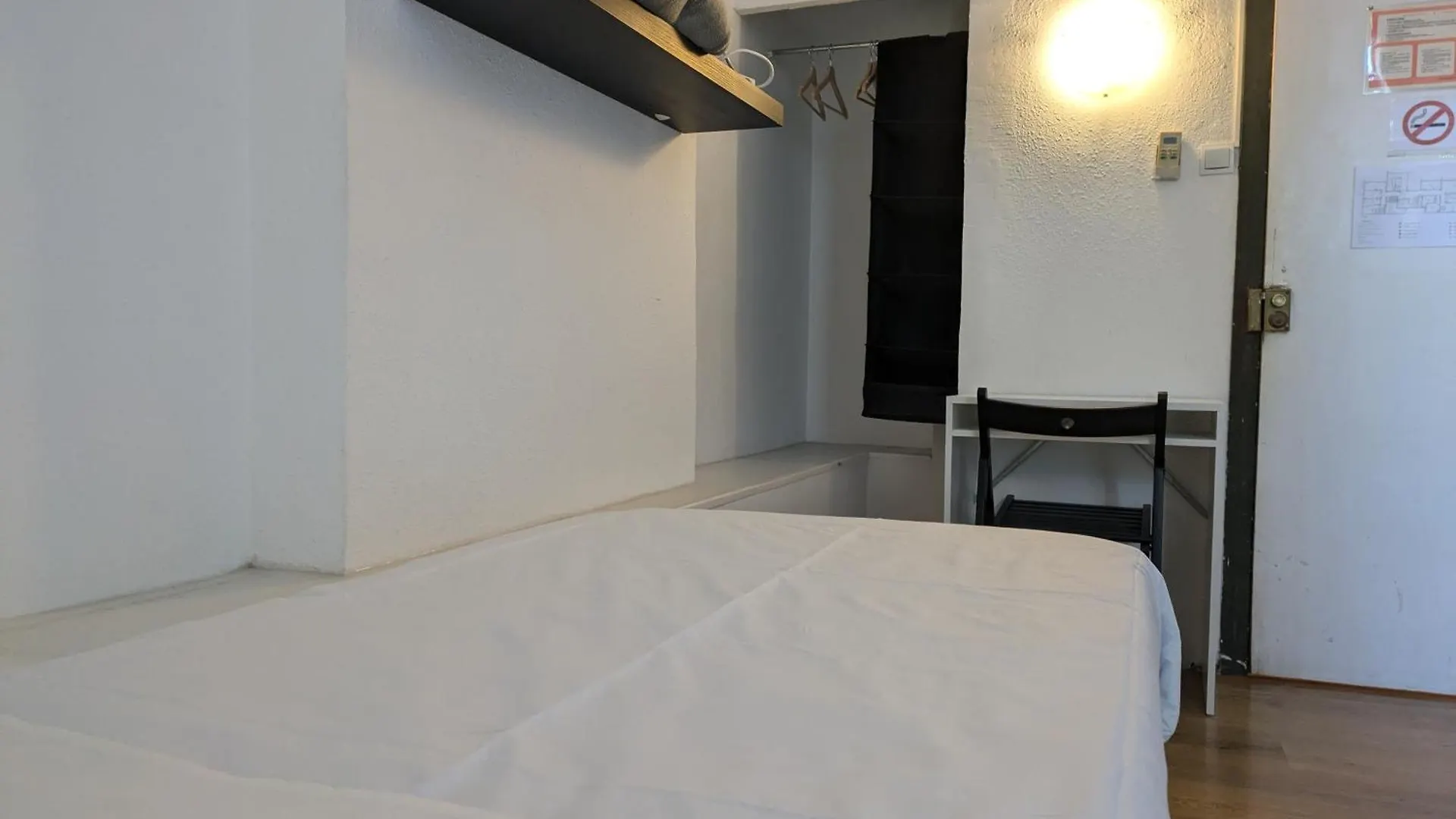 Pension Casa De Barca Barcelona Guest house