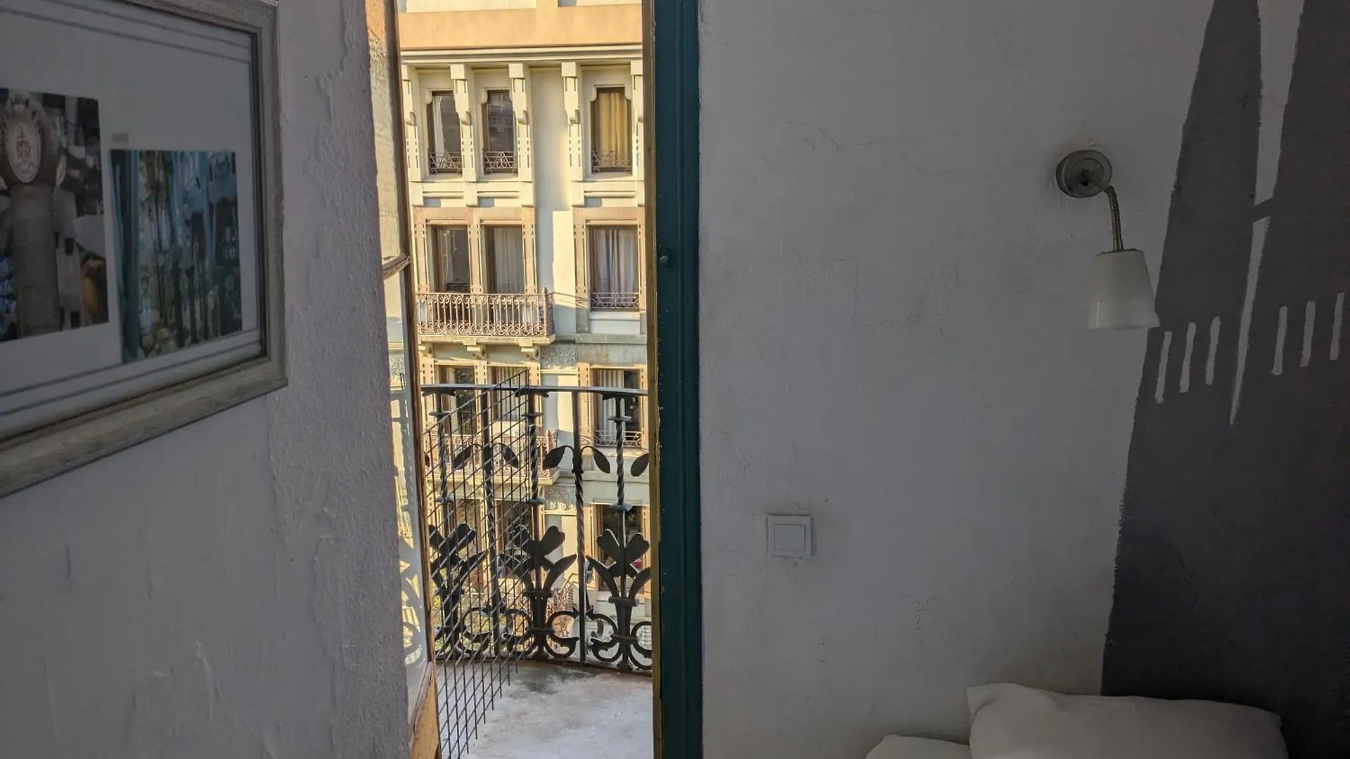 Pension Casa De Barca Barcelona Guest house