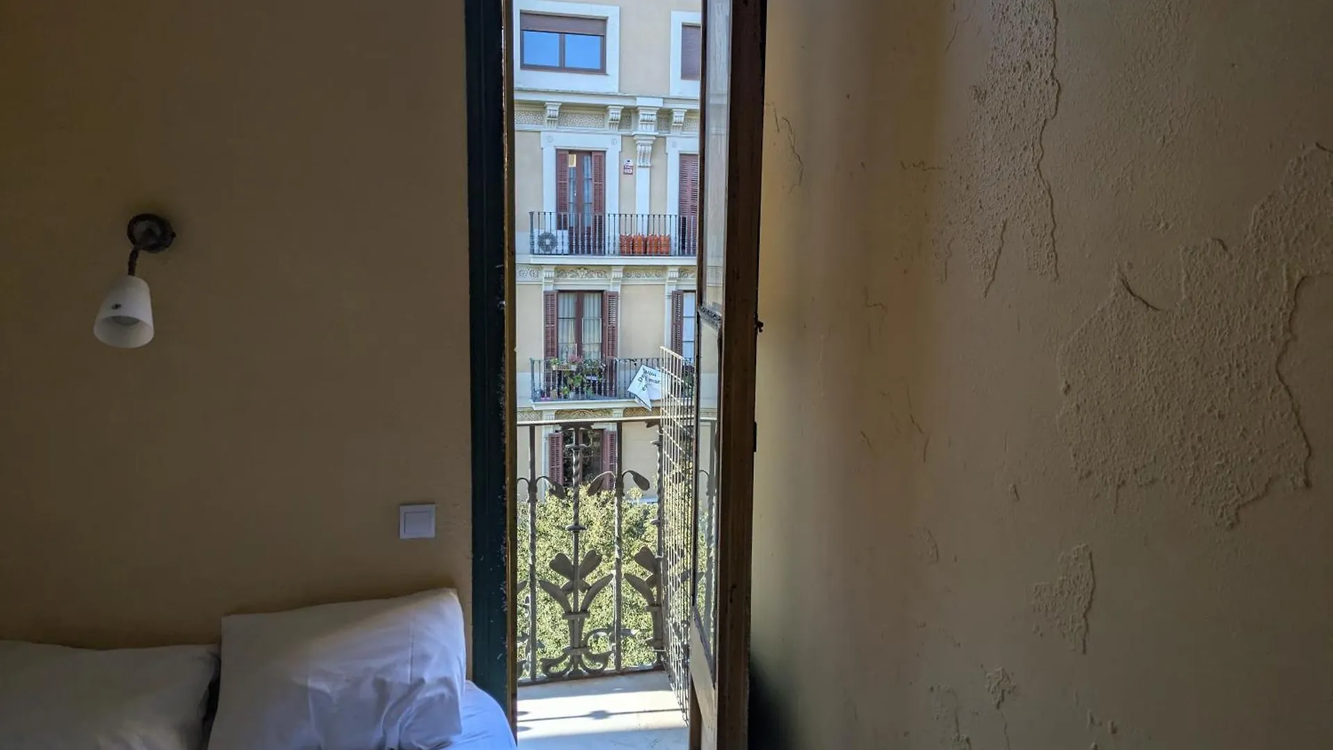Pension Casa De Barca Barcelona Guest house