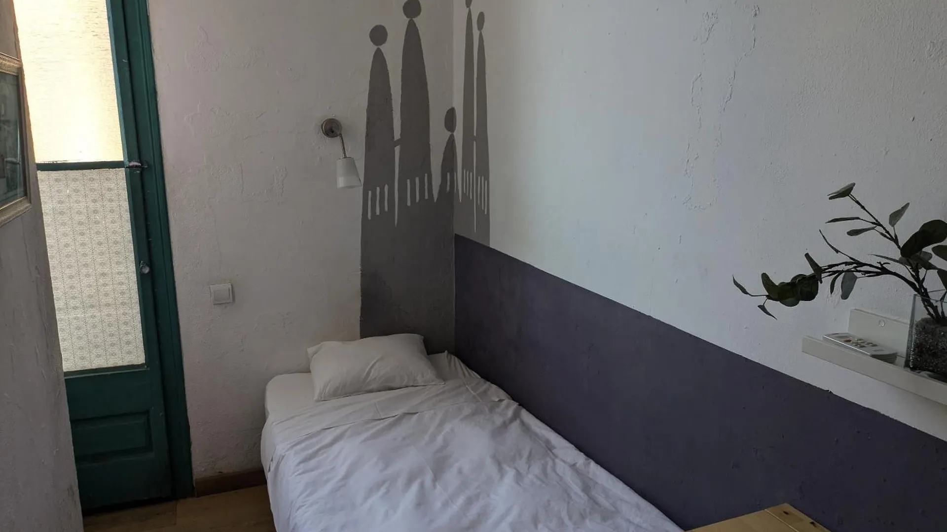 Pension Casa De Barca Барселона Гостевой дом