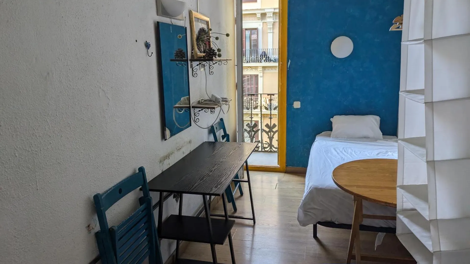 Pension Casa De Barca Барселона Испания